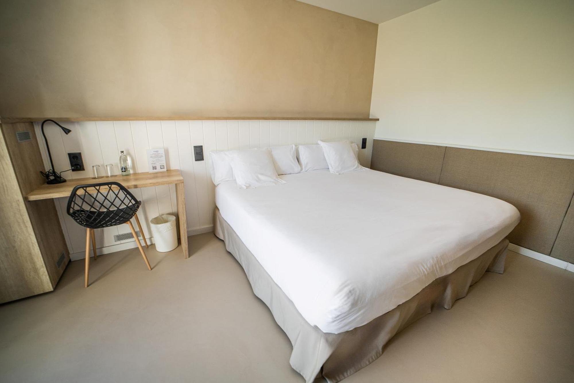 Aparthotel Solifemar Castelldefels Exterior photo